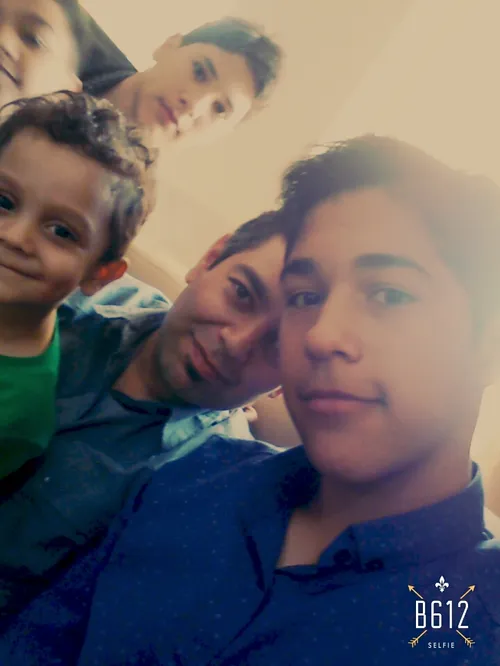 mano uncle o cousin o dadashi. :-*