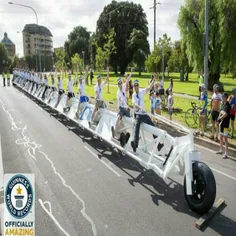 طولانی ترین دوچرخه جهان رکورد زد/دانشجویان دانشگاه Adelai