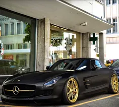 Black & #Yellow  slammed  #SLS#