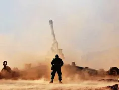 📸" ایستاده در غبار " توپچی نیروی زمینی ارتش و شلیک توپ 15