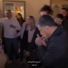 چه زیبا خوند اگه با من موافقی لایک کن❤️