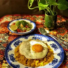 دمی زردک (دمپختک) یکی از غذاهای سنتی مردم تهران است. 