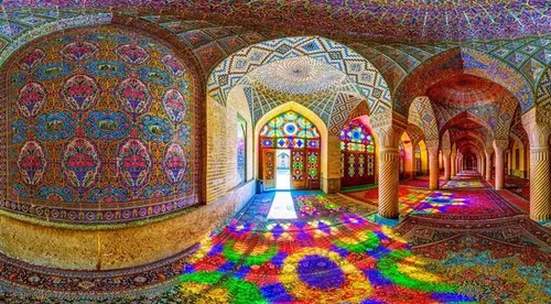 مسجدی زیبا در شیراز...