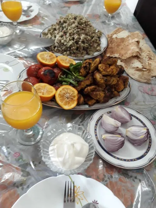 اینم از ناهار سیزده عمه پزون ما 😍😋 در خانه بمانیم مرگ بر 