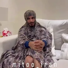 مامانم وقتی گوشی دستم میگیرم 😂😂