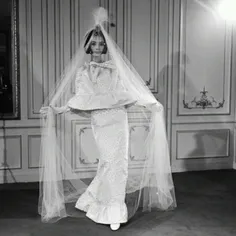 نگاهی به تحول در طراحی و مدل #لباس_عروس طی ۱۰۰ سال گذشته 
