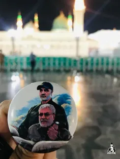 📸 من المسجد النبوي | تصاویری از شهید سلیمانی و شهید ابومه