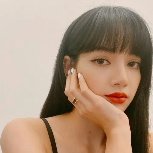 lisa blackpink