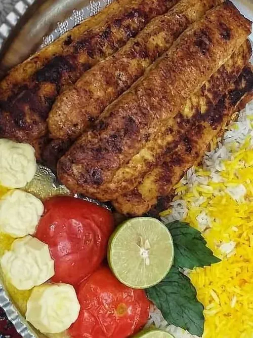 خوشمزه های دنی زلزله😋😍 بفرمایید نوشششش😜😋😁