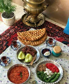 صُـبـح جـمـعـه رو ایـنـجـوری بـگـذرونـیـم🥒🍞