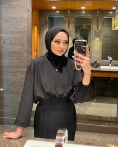 منصوره خانم هرگز بی حجاب نشده است