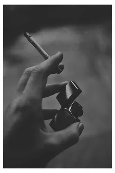 زندگی مثل سیگار می مونه 🚬 بکشی یا نکشی تا تهش می سوزه
