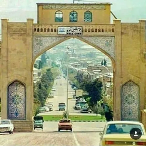 نمایی قدیمی از ورودی شهر شیراز دروازه قرآن