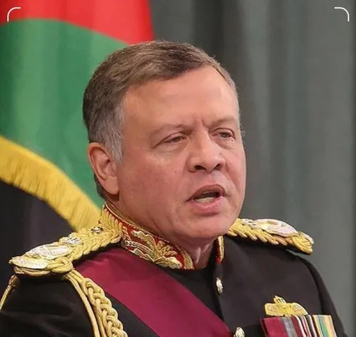 شاه اردن که به ایران در حملات وعده صادق خیانت کرد....امیدواریم ممنوعیت عبور تمامی کشتی های اردن از تنگه هرمز اعلام شود تا طعم تلخ خیانت را بچشد....