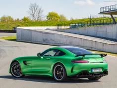 Mercedes AMG GT R