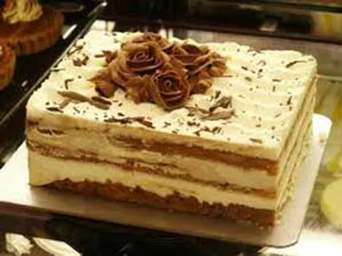تیرامیسو با کیک