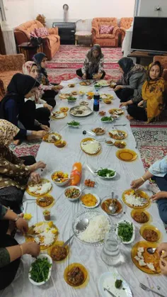 سلام اینم آخرین افطاری خانوادگی ماه مبارک رمضان 1401 قبول