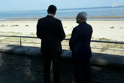 ظریف و رئیس جمهور لتونی قبل از شروع رسمی مذاکراتشون با هم