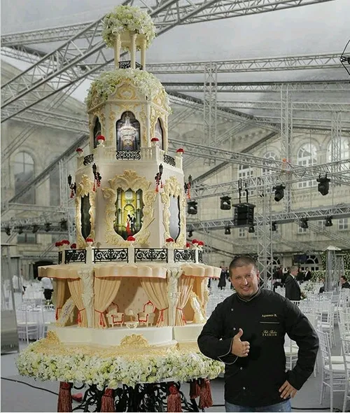 استعداد عجیب قهرمان روسی بوکس در کیک پزی
