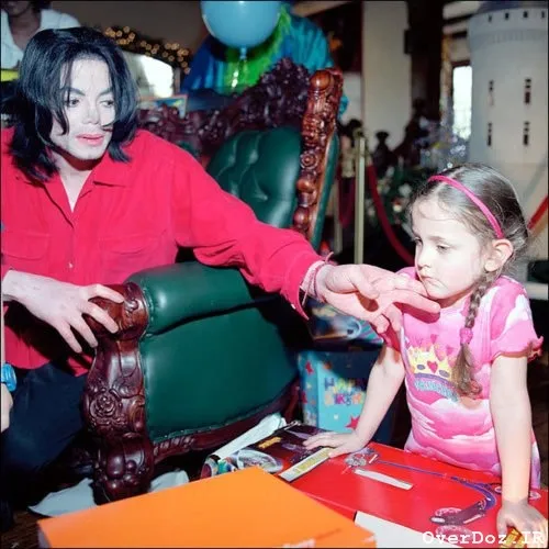 مایکل جکسون و دخترش