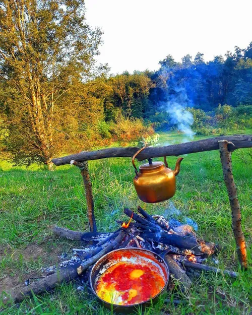 صبح ها لبخندی بچسبانید گوشه لبتان