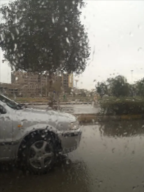 نمیدونم باید خوشحال باشیم که بارون🌦 میباره یا ناراحت؟!! ب