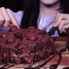 #کیک_شکلاتی‌ 🎂🍫