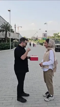 🗳حداقل یک میلیون رای تو این مصاحبه خوابیده (تو انتشارش بت