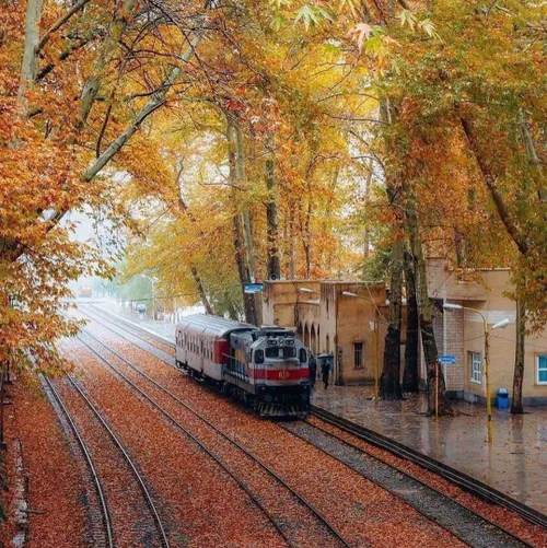 پاییز، ایستگاه راه آهن بیشه لرستان
 پاییز
 ایران زیبا