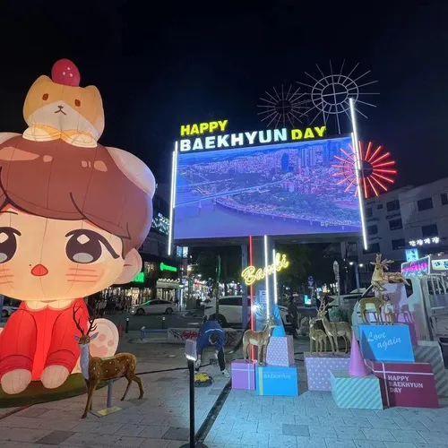 پروژه بکهیون بار برای تولد بکهیون در خیابان Hongdae 🦌🧸🪄