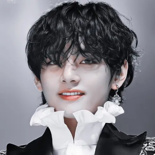 V is very handsome:)🖤💦
