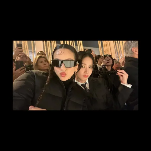 آپدیت اینستاگرام رزالیا با جیسو در فشن شوی برند Dior