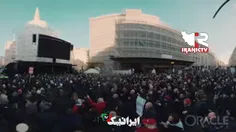 تظاهرات هزاران انگلیسی در مقابل ساختمان بی بی س باشعار " 