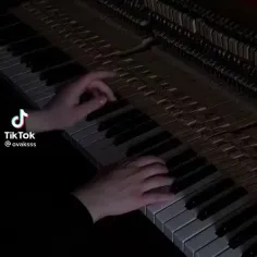 قشنگ ترین آهنگ ی که میشه با پیانو زد3>>>>>