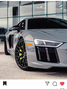 AUDI R8