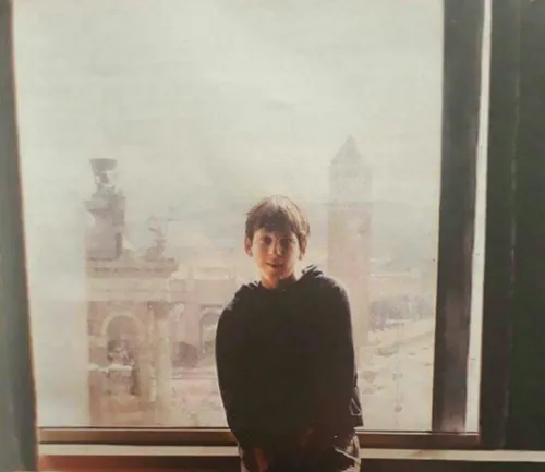 ️در چنین روزی در سال ۲۰۰۰ ، لئو مسی ۱۳ ساله به بارسلون سف
