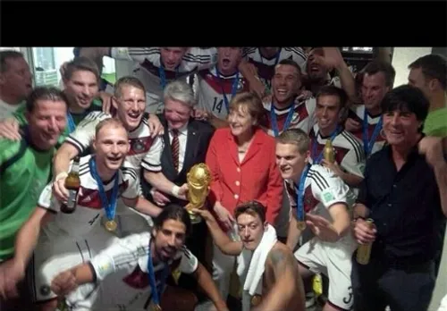 خوشحالی تیم آلمان و صدر اعظم خانوم آنگلا مرکل و رییس جمهو