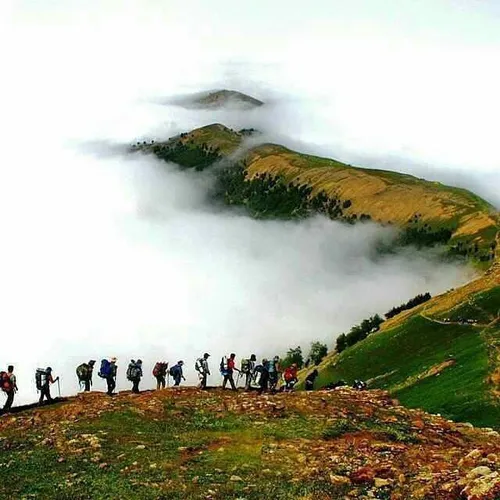 تصویری حیرت انگیز از مسیر زیبای کوهنوردی دیزاب به گشت رود