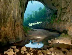 بزرگ‌ترین غار جهان غار سونگ دونگ در ویتنام می‌باشد که اند