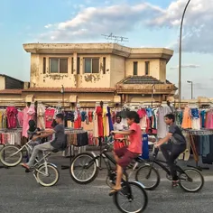 Thursday open market in the city of Saihat, Saudi Arabia.