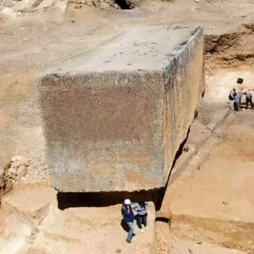ابعاد سنگهای اهرام ثلاثه مصر که با حتی پیشرفت امروزه در ص