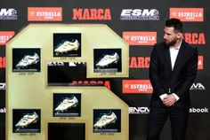 لیونل مسی طی مراسمی در بارسلون اسپانیا، ششمین کفش طلای خو