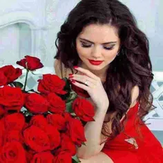 عاشقانه هایم را  به نسیم سحر گاهی میسپارم ......