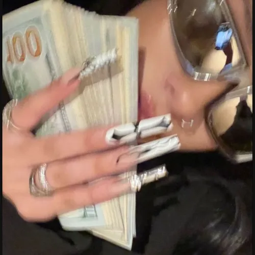 🍷💵