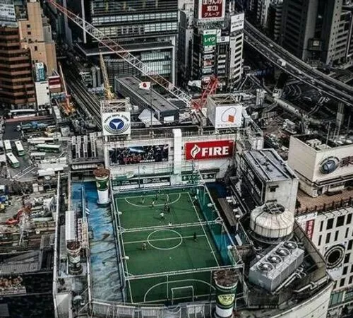 زمین فوتبالی در ژاپن