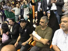 حاشیه های حضور حامیان روحانی در ورزشگاه آزادی