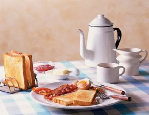 🅾 خوردن صبحانه مناسب قند خون را تنظیم می کند و از ابتلا ب