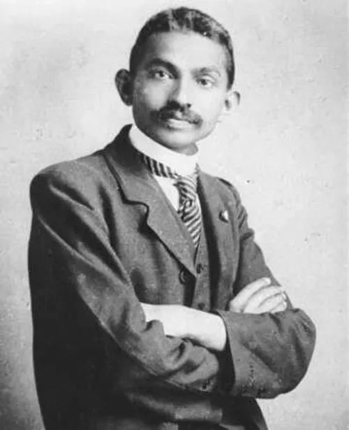گاندی در جوانی جهان قدیم