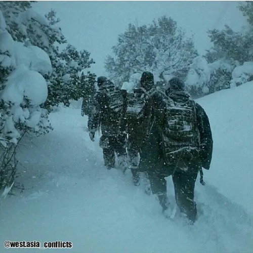 تصویری از رزمندگان حزب الله زمستان سال قبل کوه های قلمون 