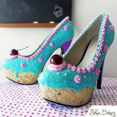 به نظرتون این کفشااینقدر خوشگلن که بشه بخوریمش؟!